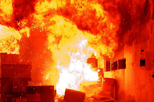 粉塵爆炸現場